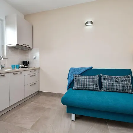 Feel Good Apartamento Sukošan