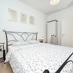Feel Good Apartament Sukošan