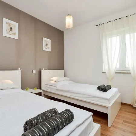 Feel Good Apartament Sukošan