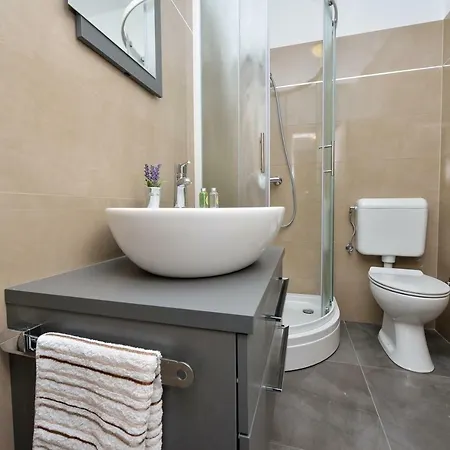 Feel Good Apartament Sukošan